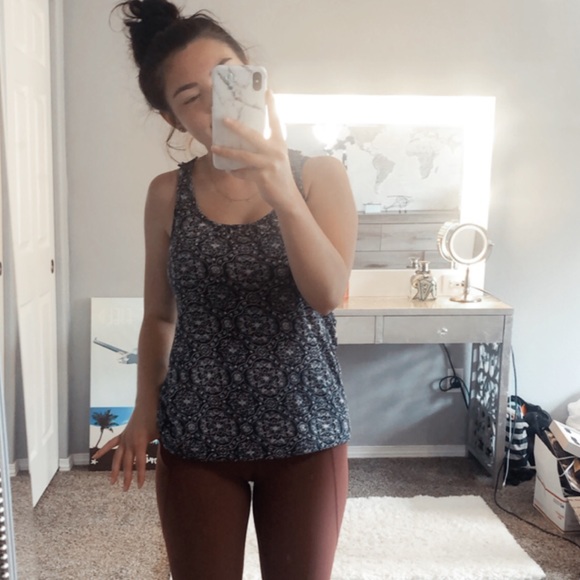 3 for $15 Flower Pattern Tank Top - Picture 4 of 4